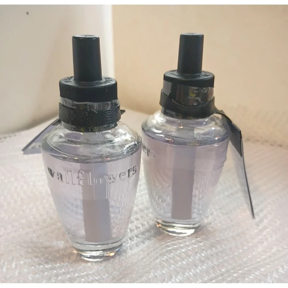 Pair Of 2 New Bath & Body Works Wallflower Refills LINEN AND LAVENDER